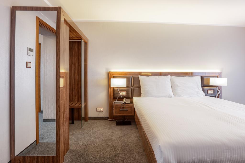 Hotel Weneda Opole Room photo